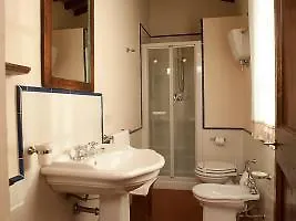 https://via-della-stella.it-tuscanyhotel.com
