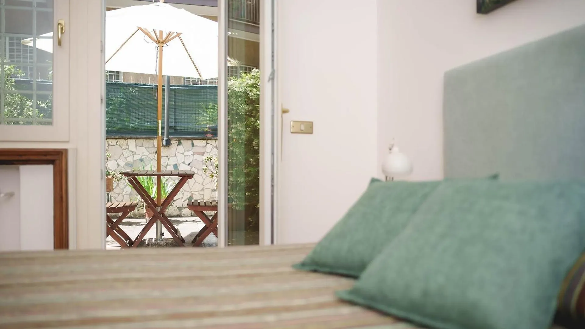 Le Tare B&B Rome 3*,  Italy
